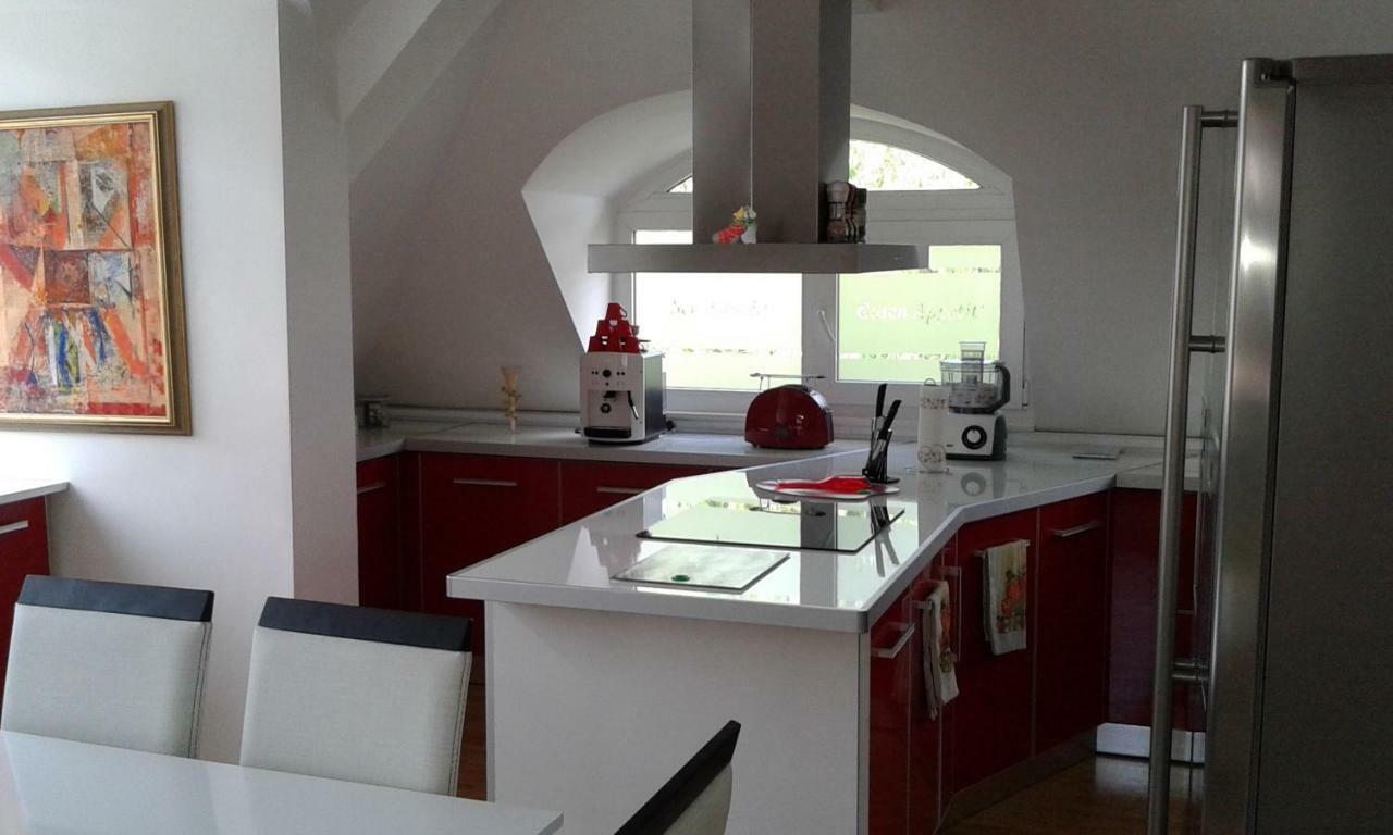 קיוסטנדיל Apartment Sagittarius מראה חיצוני תמונה