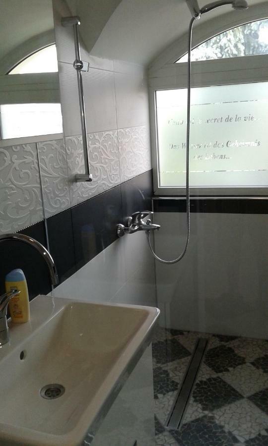 קיוסטנדיל Apartment Sagittarius מראה חיצוני תמונה