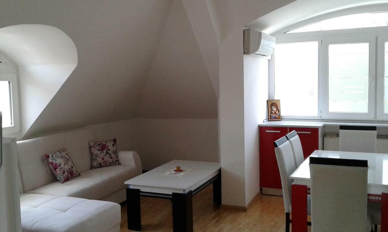 קיוסטנדיל Apartment Sagittarius מראה חיצוני תמונה